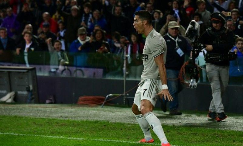 Cristiano Ronaldo celebrates his goal