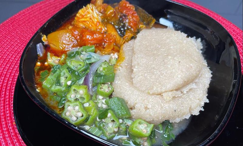 Okro Abomu (Fetri Toto)