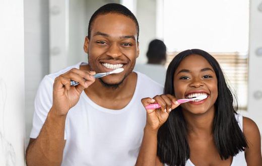 Tips to improve your oral hygiene [Vistacreate]