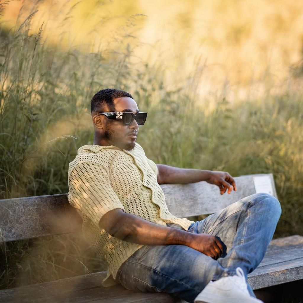 Lino Beezy features Trigmatic, Tulenkey, Kweku Flick and more on “Waves” EP