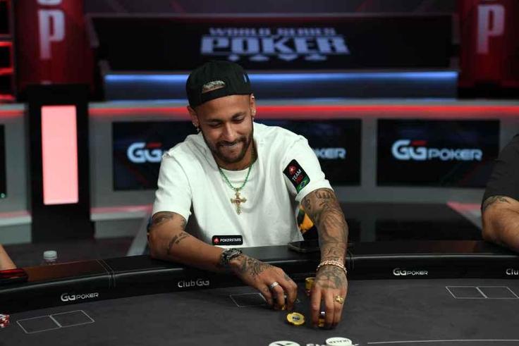 Brazil star Neymar loses €1 million in an hour on online casino