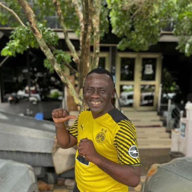 Akrobeto survives car accident on Kumasi highway