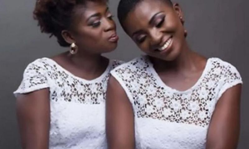 Ahuofe Patri and her mum