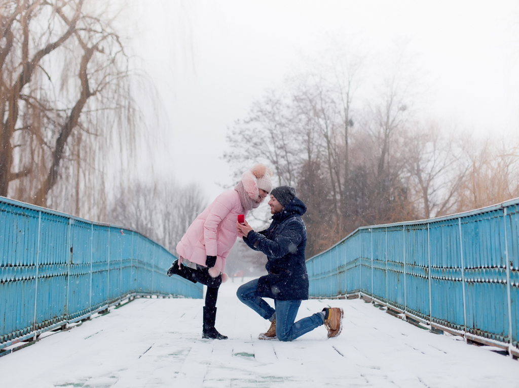 7 awkward questions you should ask on a first date — and 3 you really shouldn't