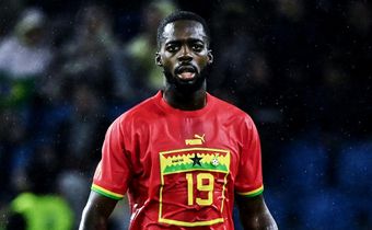 Chris Hughton: Black Stars not creating chances for Inaki Williams to score