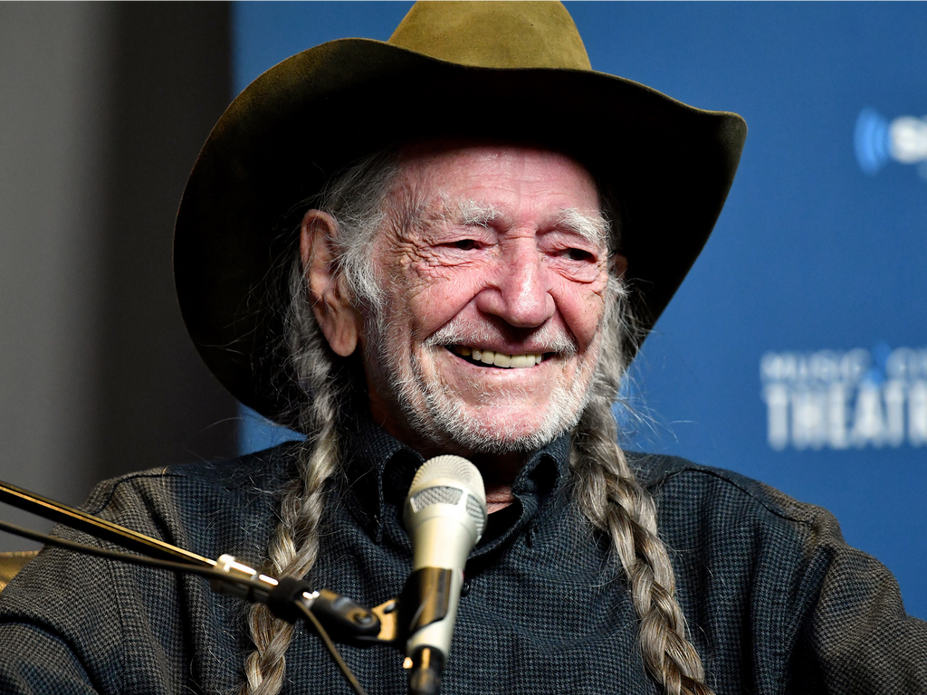13 celebrities who have struggled with money