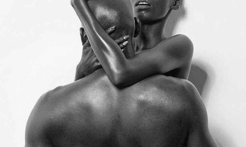 ___7418112___2017___10___5___8___black+couple+5