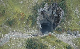 canada cave