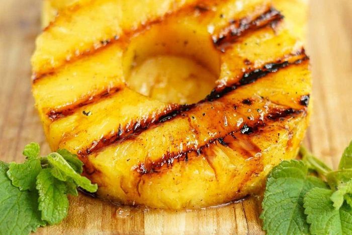 Fried pineapple rings