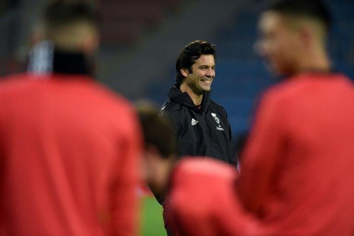 Real Madrid's Argentinian coach Santiago Solari oversees a training session on the eve of the his side's 5-0 hammering of Viktoria Plzen in the UEFA Champions League on November 7, 2018.