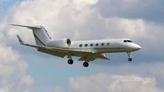 Most airplanes are painted white [Britannica]