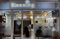 Accra Mall Offers Free Mother's Day Makeovers