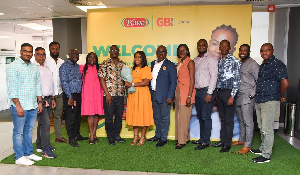 Chef Faila with the Regional Managing Team and Teiya GMB Winner