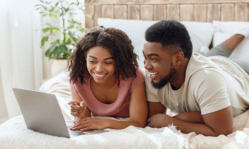 Couple relaxing at home [Pinterest]
