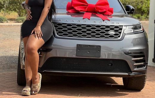 Fantana gets new Range Rover gift from her mother, shows it off in new post (PHOTOS)