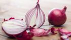 4 reasons why you should apply onion on your face