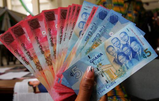 Residents in shock as a strange rich man keeps paying their debts and dropping money envelopes at their doorsteps (video)
