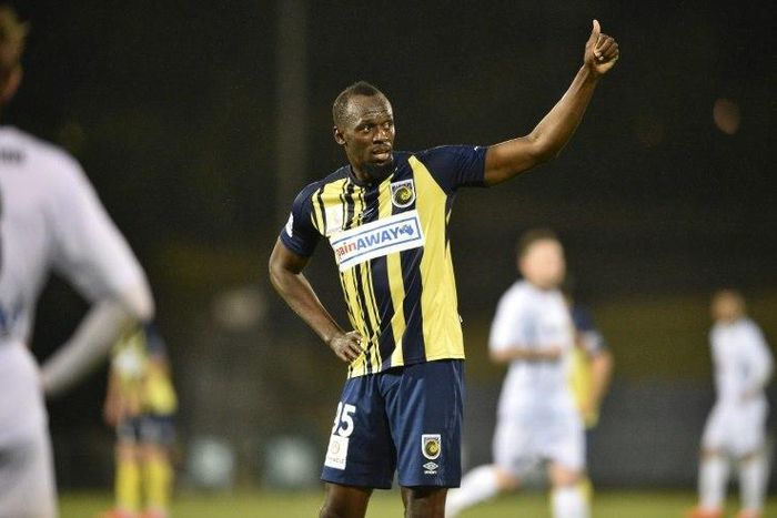 Usain Bolt has been offered the chance to train with the Central Coast Mariners in his bid to become a professional footballer