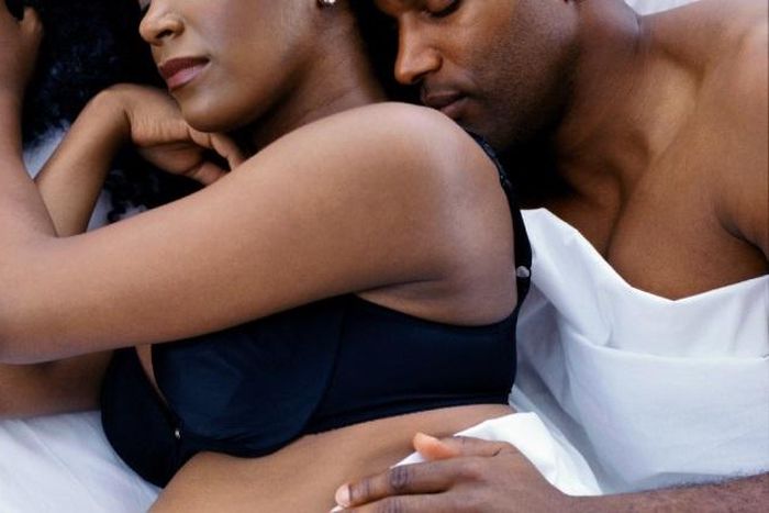 Comfortable sex position for pregnant women