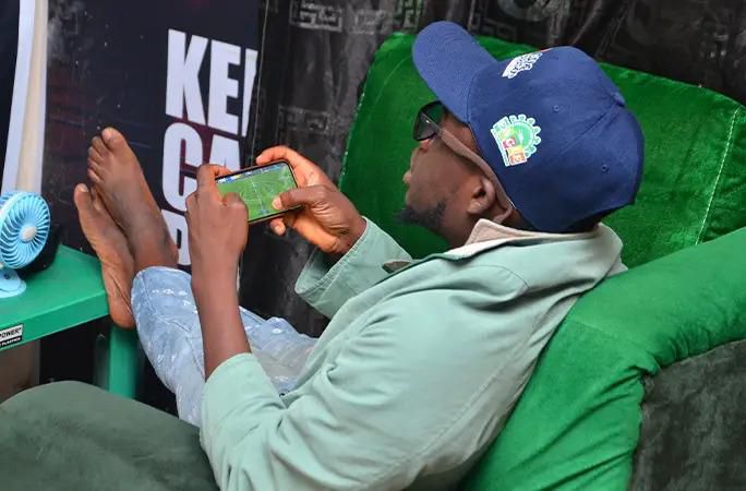 Oside playing a video game [GWR]