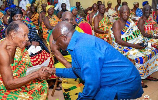 Dr Mahamudu Bawumia with Ahafo Regional House of Chiefs