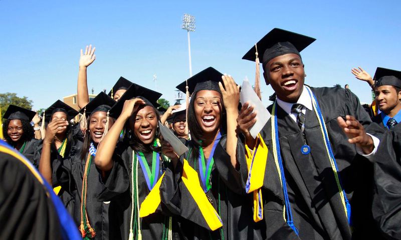 ___7341154___2017___9___19___18___african-student