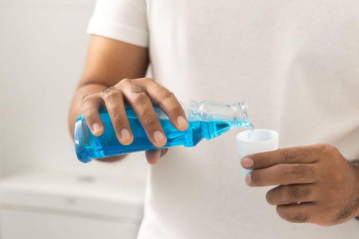 The dangers of using mouthwash [intheknow]