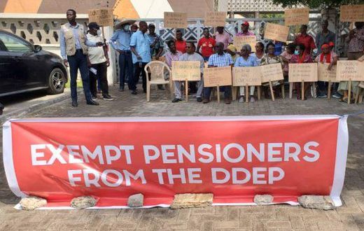 Its day 4 as pensioner bondholders return to Finance Ministry to picket over DDEP