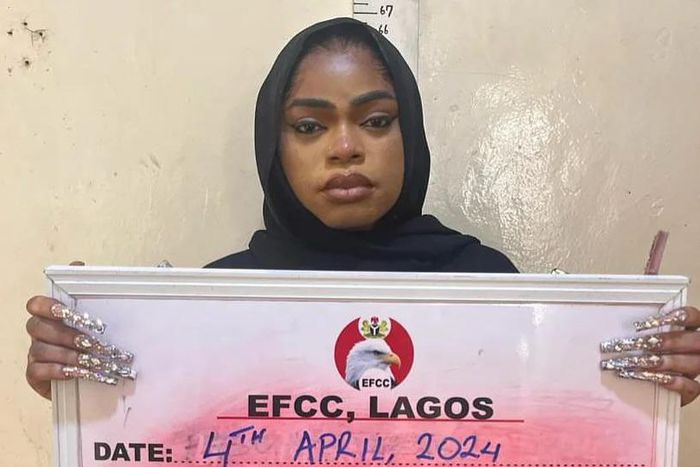EFCC arrests Bobrisky for abusing naira notes