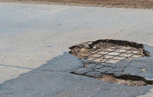 Tema motorway deadly potholes