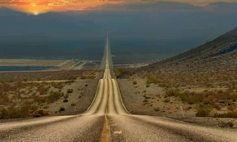 The longest straight road in the world is in Saudi Arabia [Saudi Expatriates]