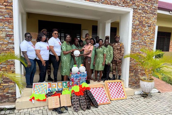 HIV/AIDS Advocate partners with Tema Women's Hospital to put to donate to prisoners