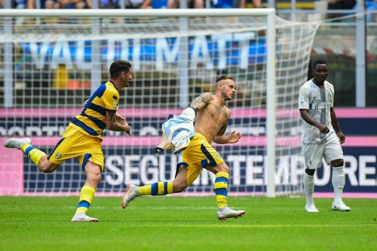 On-loan Parma defender Federico Dimarco scored his first Serie A goal against his parent club Inter Milan at the San Siro.