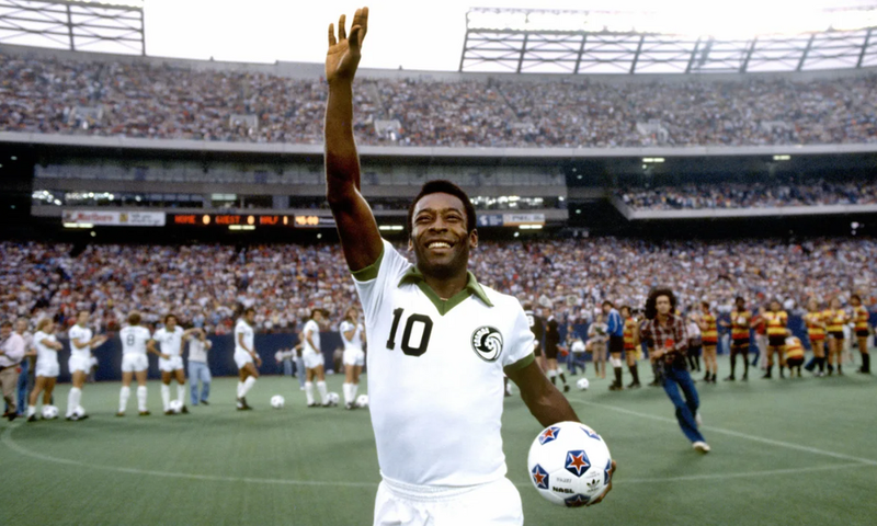 Pele’s name added to dictionary as adjective that means ‘out of the ordinary’