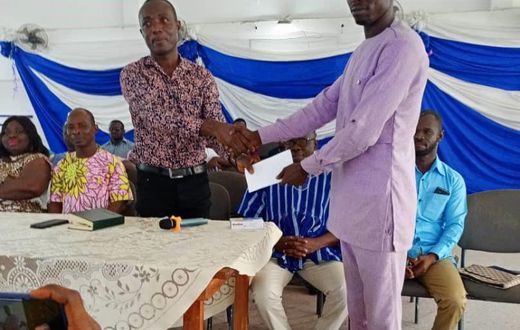 Amenfiman S.H.S old students donate to support NSMQ team