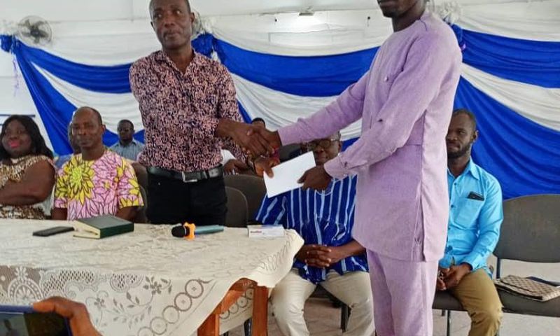 Amenfiman S.H.S old students donate to support NSMQ team