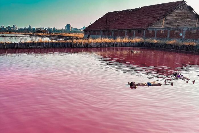 Lake Atanasovsko in Bulgaria [Instagram/@dianaiionescu]