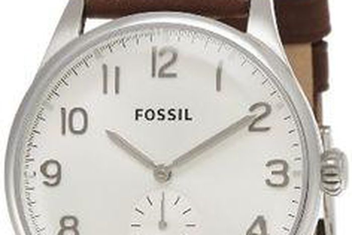 Leather wristwatches are handy gifts for men