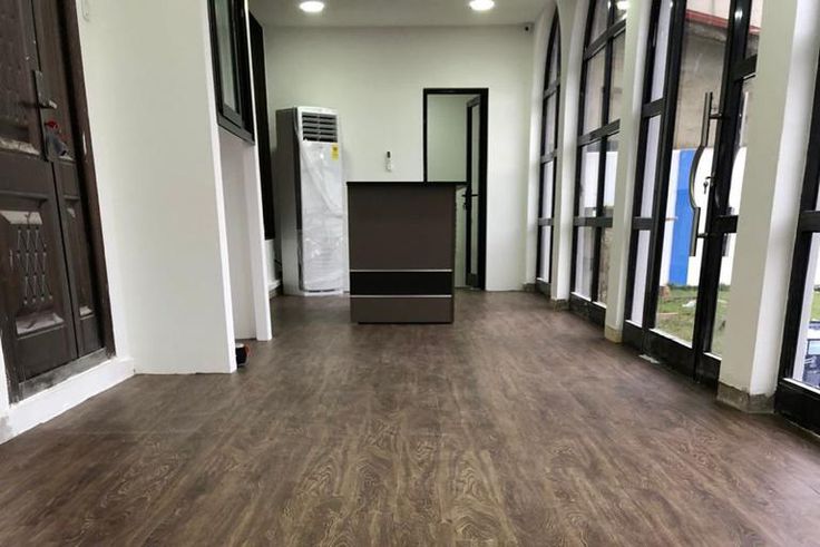 10 reasons to choose vinyl tiles over ceramic tiles