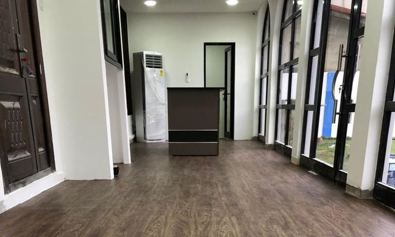 10 reasons to choose vinyl tiles over ceramic tiles