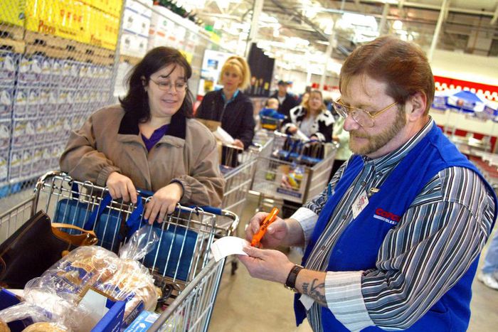 Costco shop shoppers members employee worker