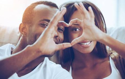 7 reasons why you're lucky if you find true love in your early 20's. [123rf]