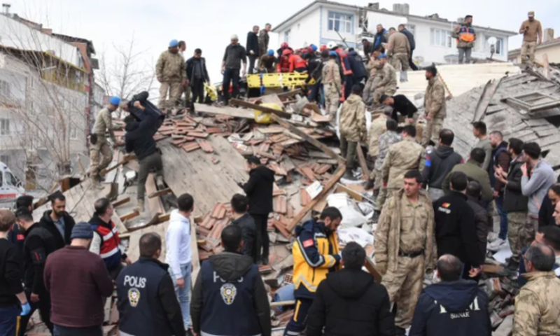 Magnitude 5.6 quake hits Turkey in latest major aftershock
