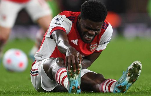 Thomas Partey misses Arsenal vs Sevilla Champions League game due to muscle injury