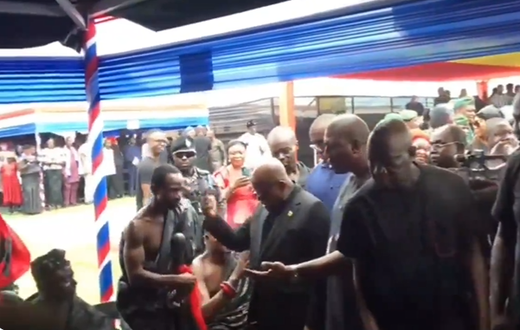 Akufo-Addo ordering Oti chiefs to stand before handshake is disrespectful - Mahama