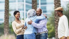 What to do when you meet your in-laws for the first time [weddingwire]