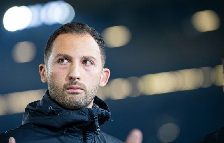 Schalke head coach Domenico Tedesco is under intense pressure with his side bottom of the league after starting the season with five straight defeats.
