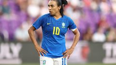 Marta retires from football