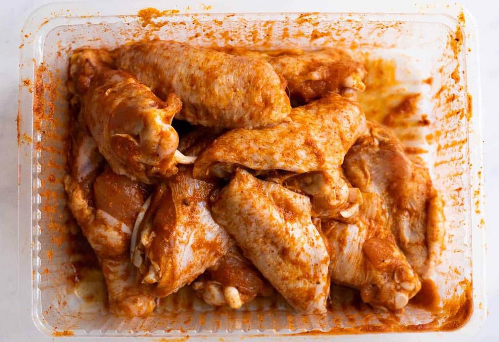 Marinate the chicken wings [recipes]