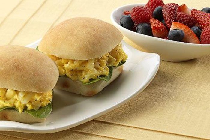 ___9120245___2018___11___19___18___scrambled-egg-sandwich-recipe